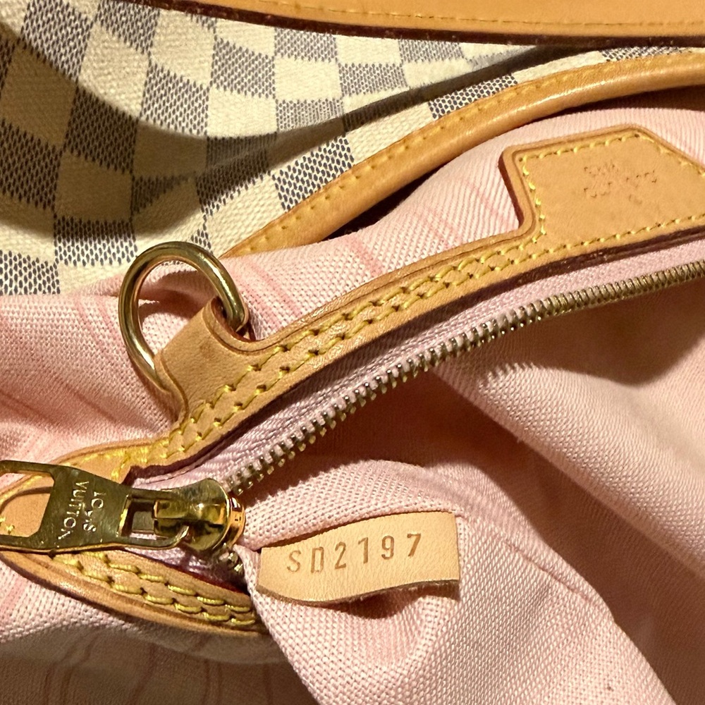 Louis Vuitton Damier Azur Canvas Shoulder Bag in White and Blue - Picture 6 of 9